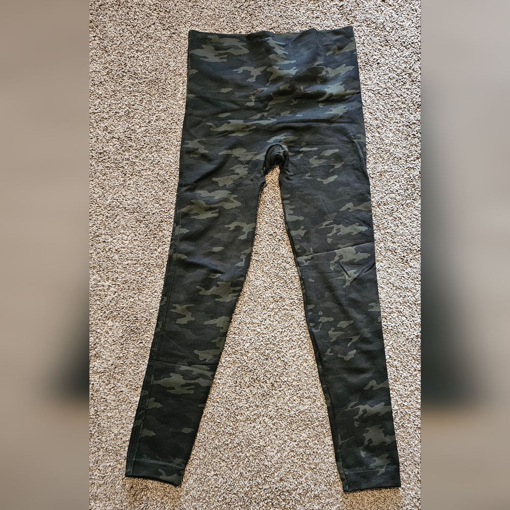 Spanx Seamless Green Camo Leggings